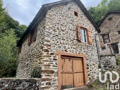 Maison de village - 140 m² - 1 pièce