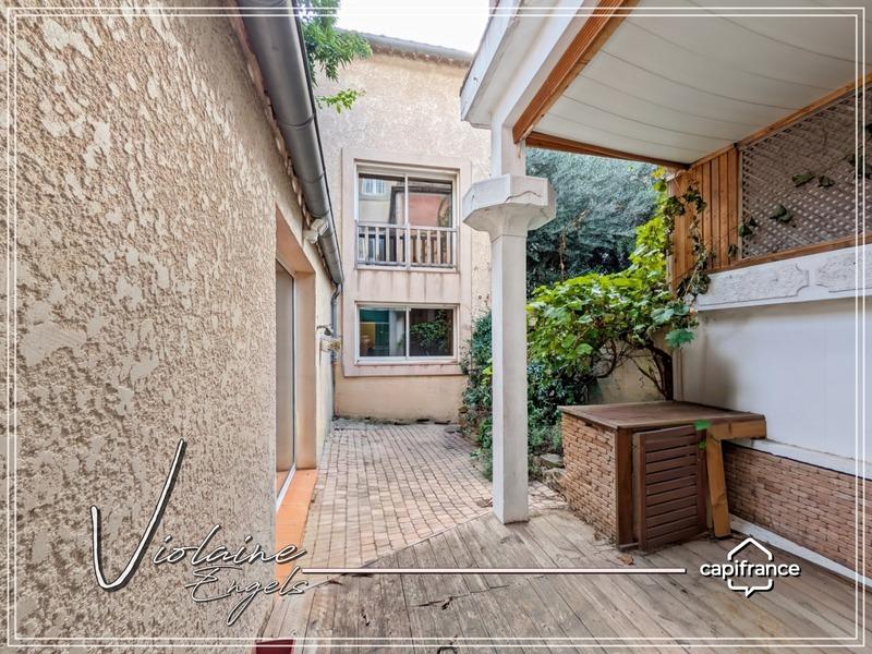 Maison de village - 217 m² - 7 pièces