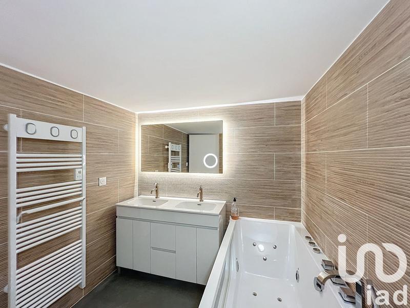 Maison - 121 m² - 5 pièces