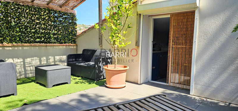 Villa - 254 m² - 10 pièces