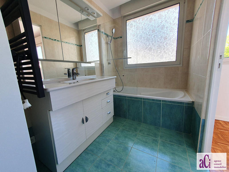 Maison - 86 m² - 5 pièces