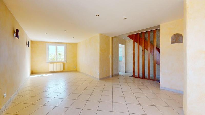 Maison - 96 m² - 3 pièces