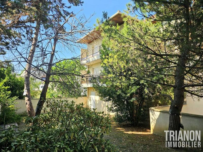 Appartement - 85 m² - 4 pièces