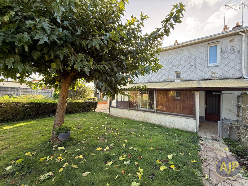 Maison - 91 m² - 5 pièces