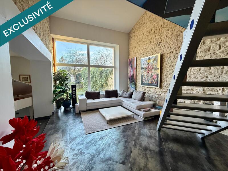 Maison - 346 m² - 10 pièces