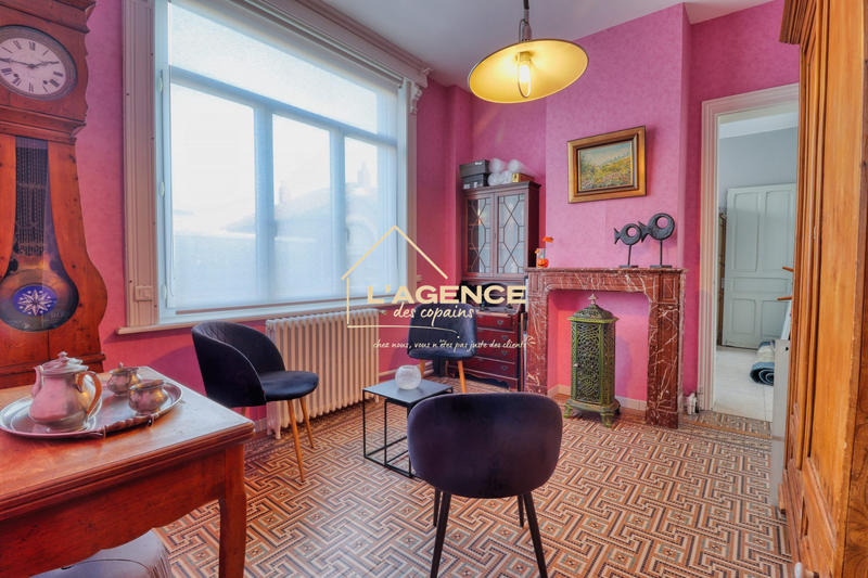 Maison - 228 m² - 7 pièces