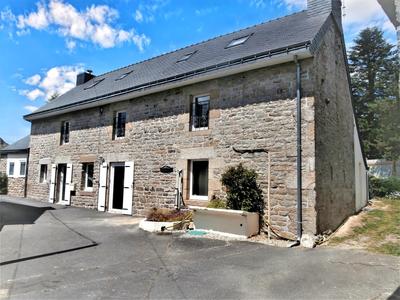 Maison - 300 m² - 10 pièces