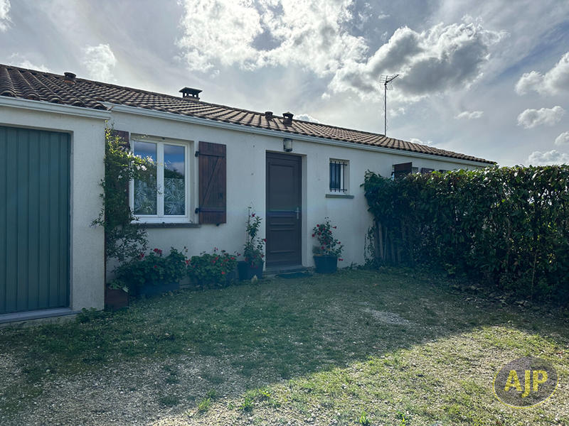 Maison - 99 m² - 5 pièces