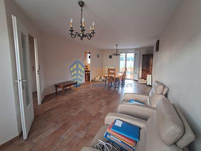 Maison - 102 m² - 4 pièces
