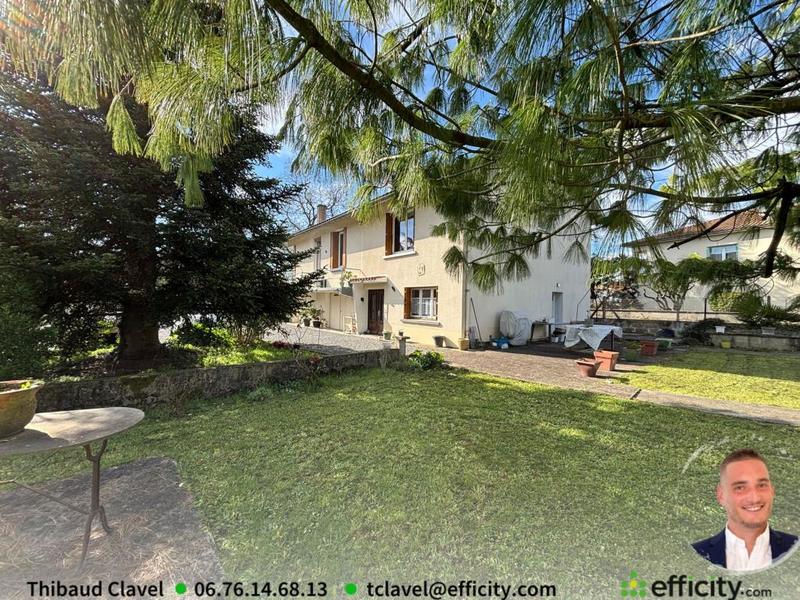 Maison - 151 m² - 6 pièces