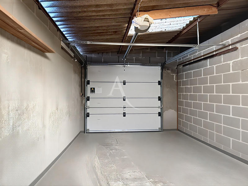 Maison - 92 m² - 5 pièces