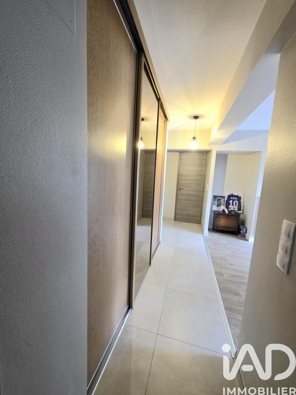 Appartement - 90 m² - 4 pièces