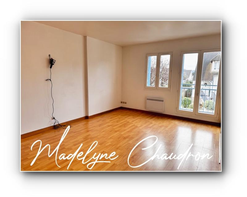Studio - 30 m² - 1 pièce