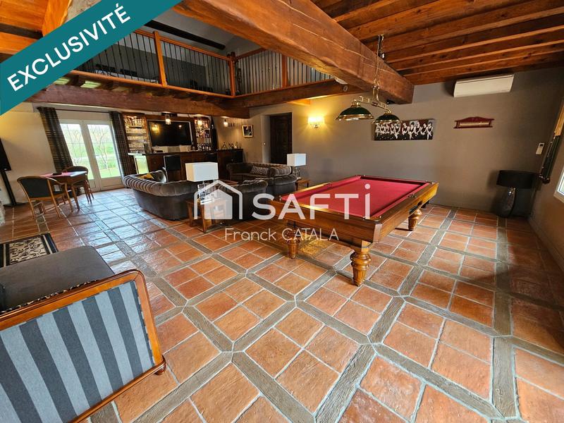 Maison - 400 m² - 12 pièces