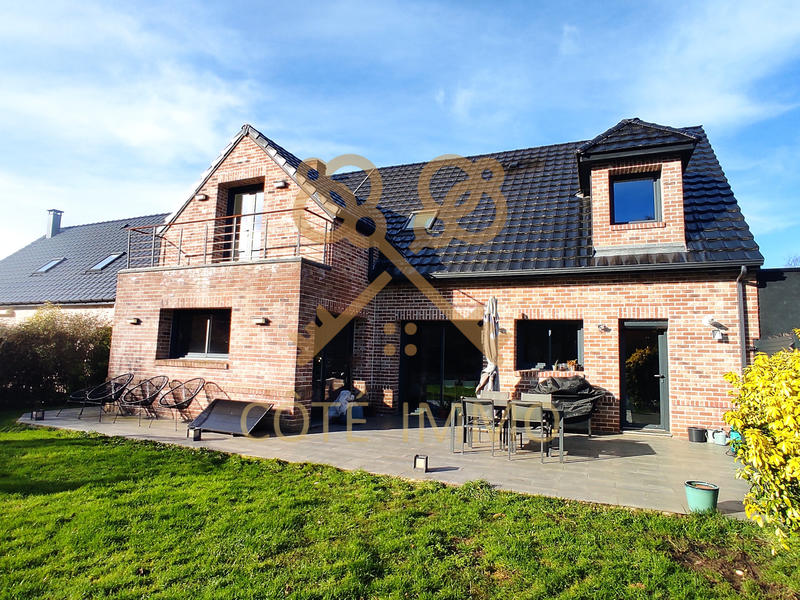 Maison - 160 m² - 7 pièces