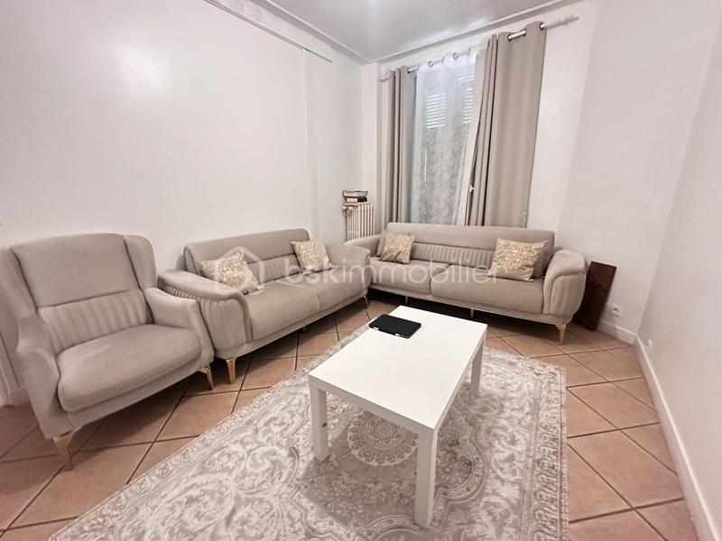 Immeuble - 216 m² - 11 pièces