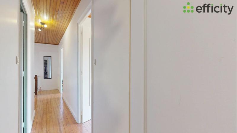 Maison - 102 m² - 4 pièces