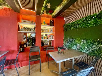 Local commercial - 104 m² - 4 pièces