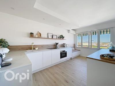 Appartement - 80 m² - 3 pièces