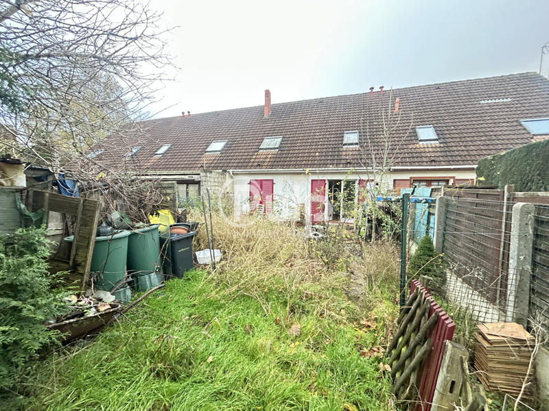 Maison - 90 m² - 5 pièces