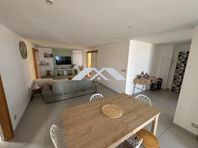 Appartement - 100 m² - 4 pièces