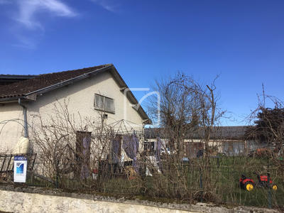 Maison - 244 m² - 12 pièces