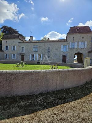 Demeure - 400 m² - 14 pièces