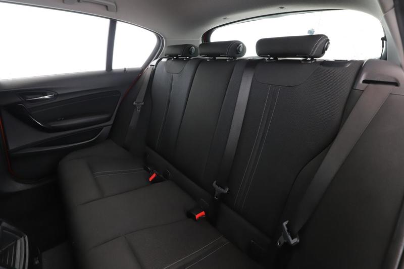 Bmw Série 1 114d Business Design 5p 95 ch