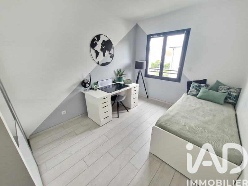 Maison - 188 m² - 9 pièces