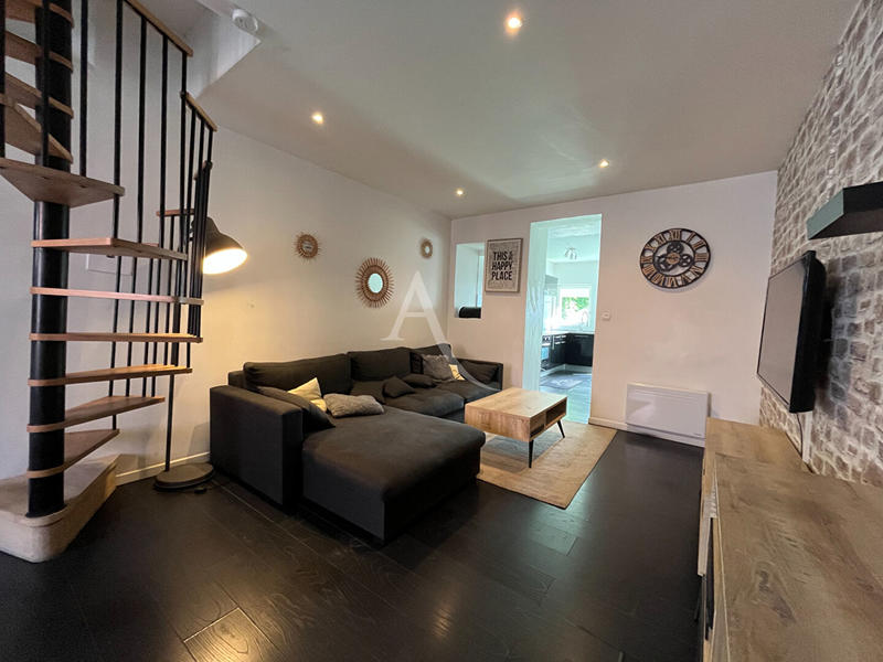 Maison - 96 m² - 4 pièces