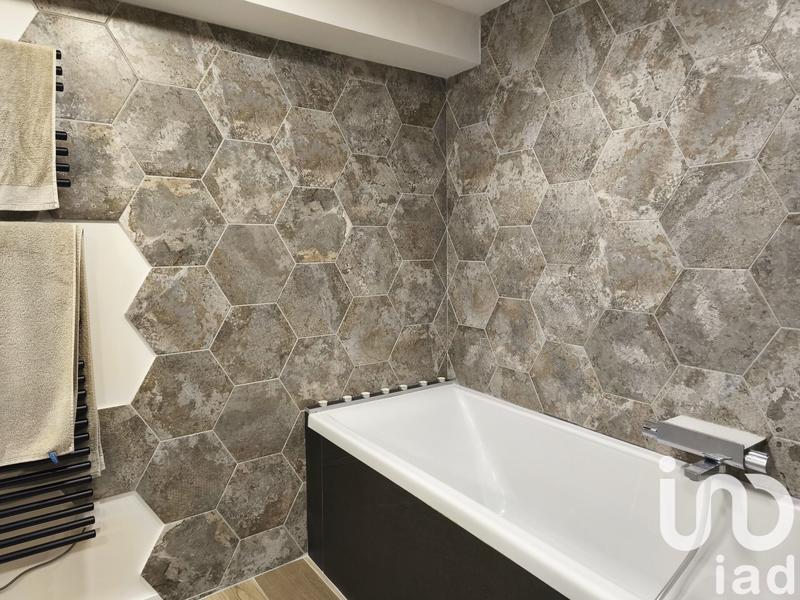 Maison - 199 m² - 6 pièces