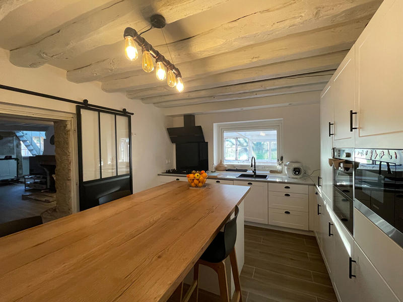 Maison - 237 m² - 7 pièces