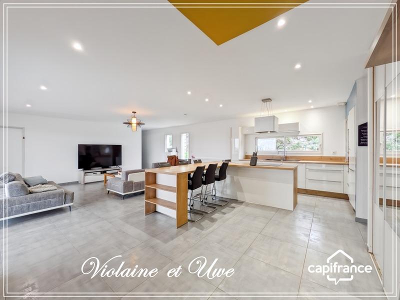 Villa - 159 m² - 8 pièces