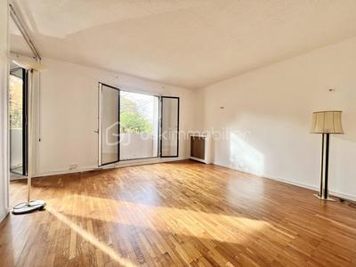 Appartement - 83 m² - 5 pièces