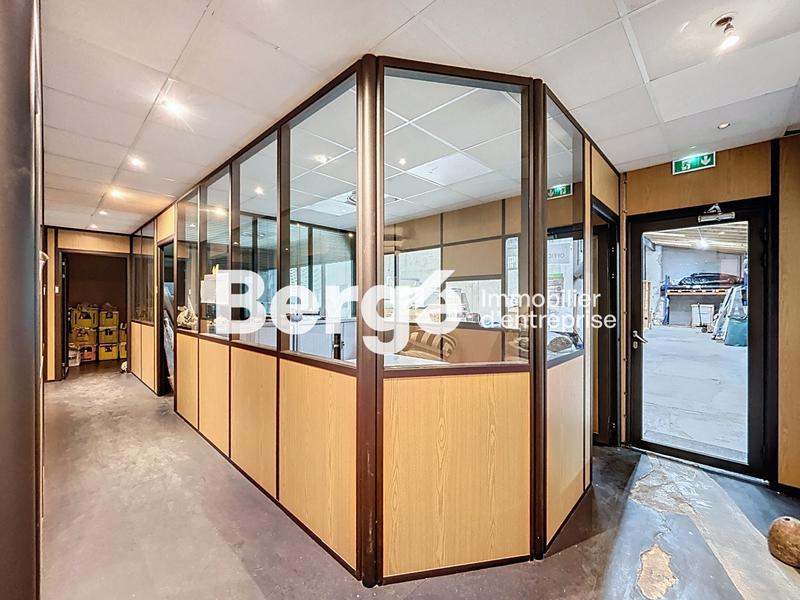 Entrepôt - 560 m²