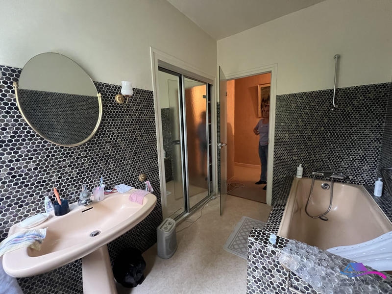 Maison - 140 m² - 5 pièces