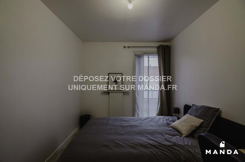 Chambre - 11 m² - 4 pièces