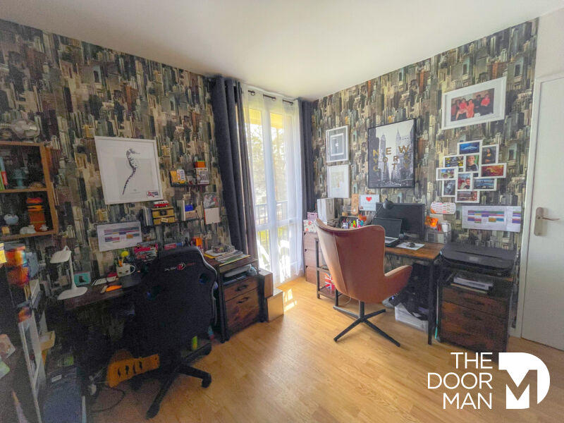 Appartement - 80 m² - 4 pièces