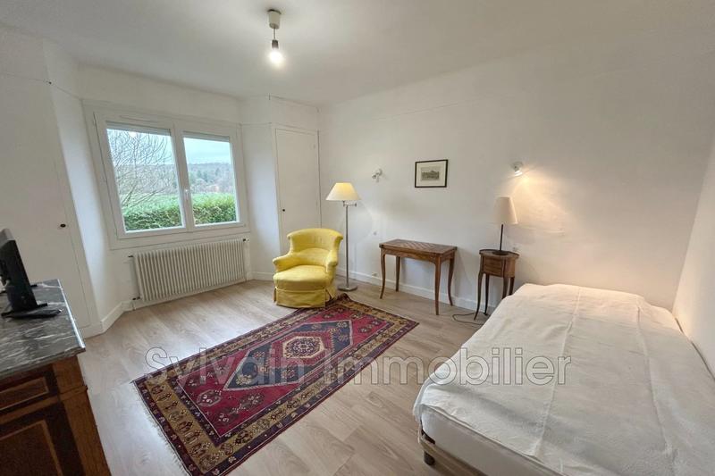 Maison - 180 m² - 8 pièces