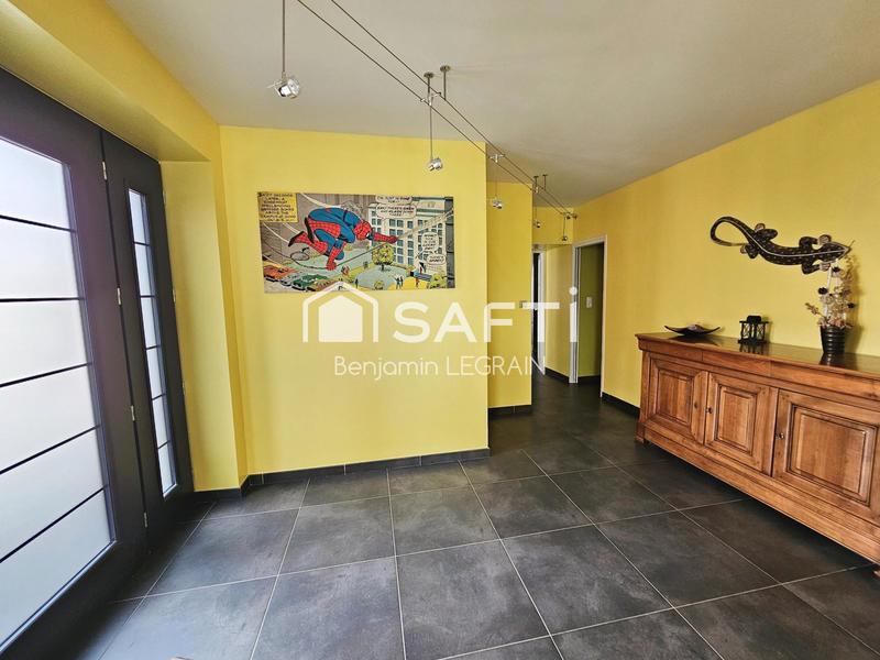 Maison - 263 m² - 9 pièces