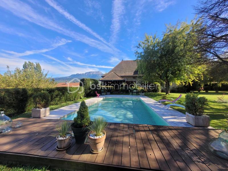 Maison de maîtres - 360 m² - 7 pièces