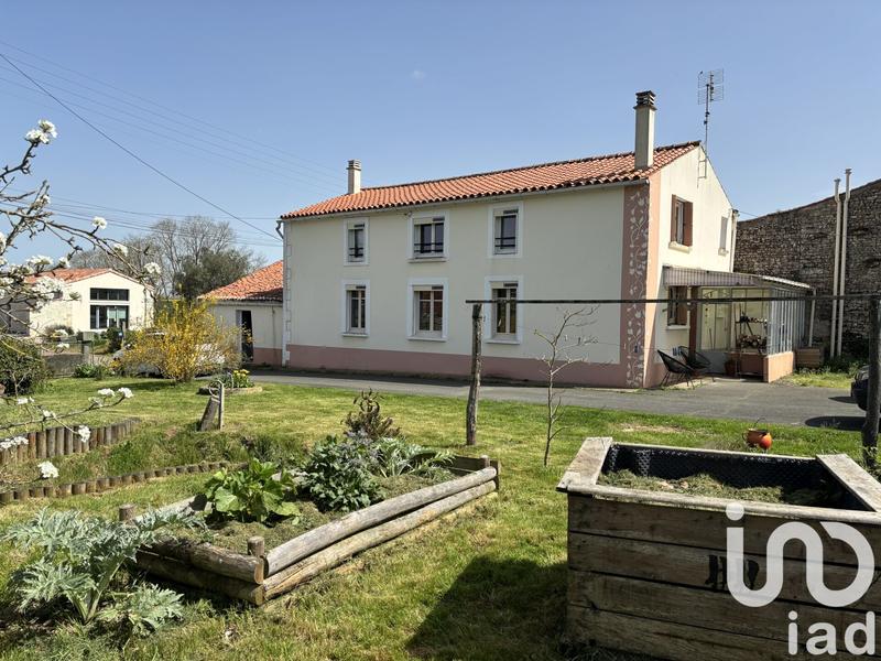 Maison de village - 128 m² - 4 pièces
