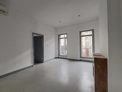 Appartement - 92 m² - 6 pièces