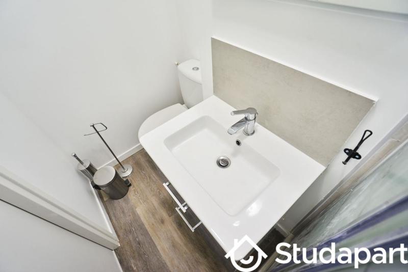 Chambre - 12 m² - 1 pièce