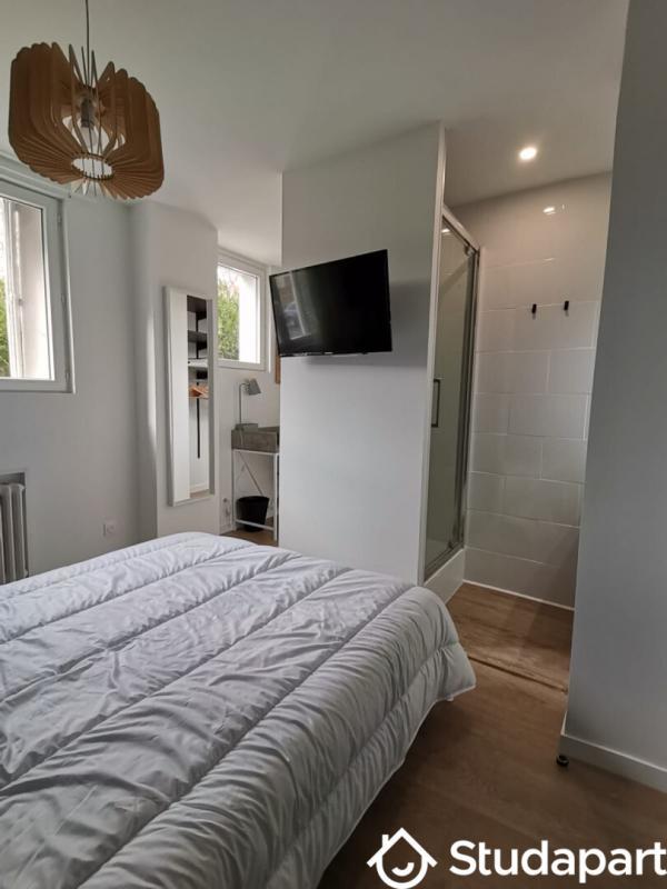 Chambre - 9 m² - 1 pièce