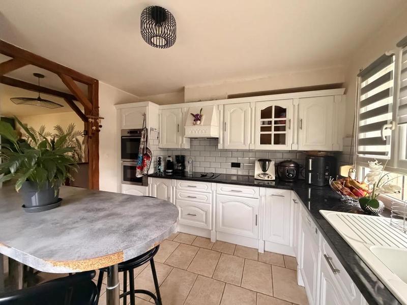 Maison - 110 m² - 6 pièces