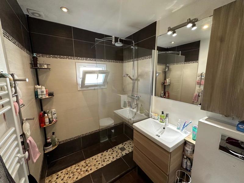 Maison - 92 m² - 4 pièces