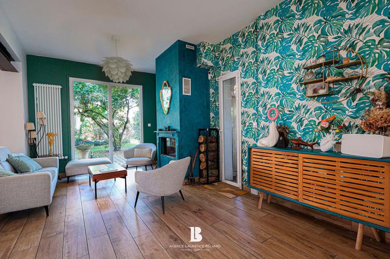 Maison - 180 m² - 8 pièces