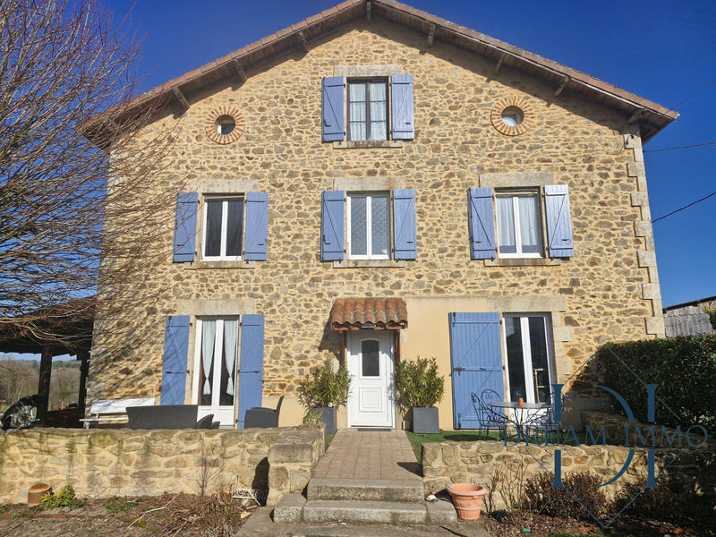 Maison - 135 m² - 6 pièces