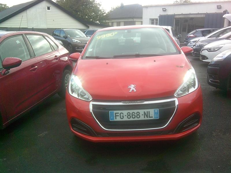 Peugeot 208 1.5l blue Hdi active 1021cv